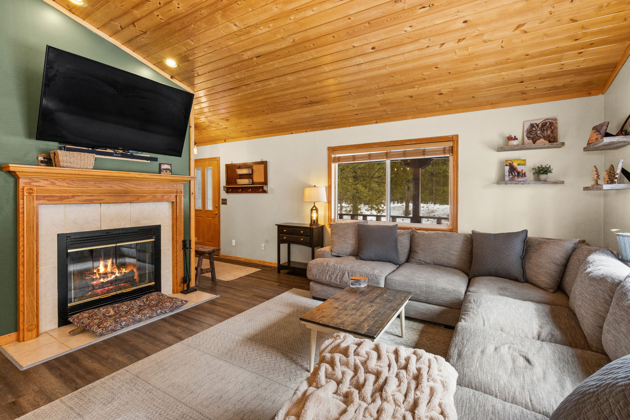 41 Coyote Dr West Yellowstone, MT 59758