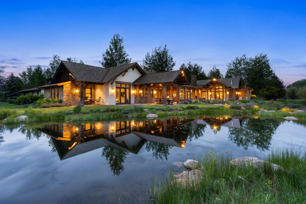 100 Farm View Ln, Bozeman, MT 59715