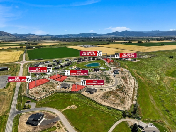 Graphic design services on real estate properties