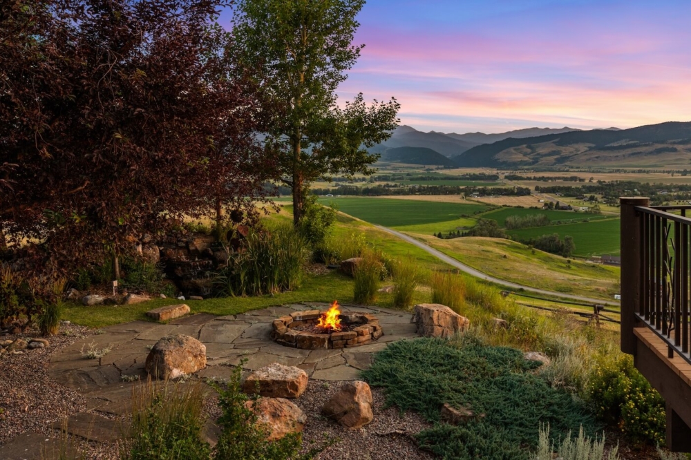 Twilight exterior photography - pitfire